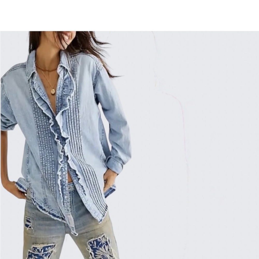 NWT-BOHO TUXEDO RUFFLED BUTTON  DOWN DENIUM SHIRT. - Picture 5 of 7